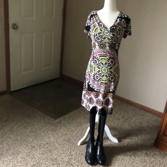 Avirate’ 70’s Look Retro Dress XS Form Fitting 😎 - Picture 3 of 4